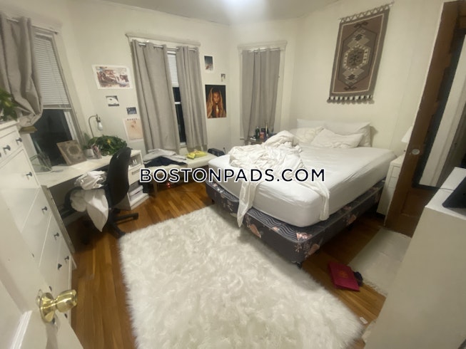 Medford - $3,300+ /mo