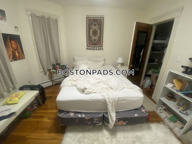 Medford - $3,300+ /mo