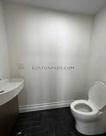 Boston - 3 Beds, 1 Baths