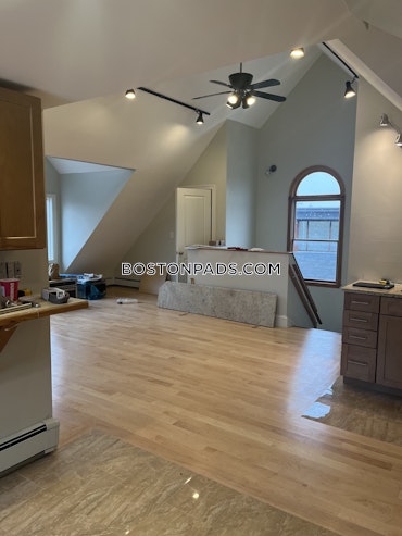 Boston - 2 Beds, 1 Baths