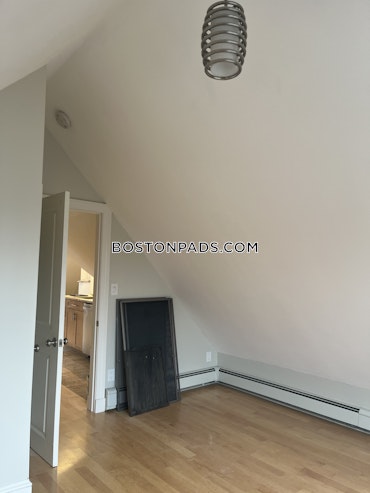 Boston - 2 Beds, 1 Baths