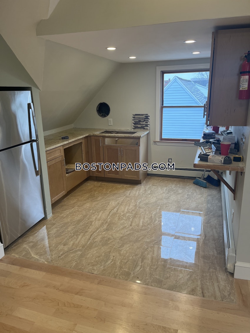 BOSTON - LOWER ALLSTON - 2 Beds, 1 Bath - Image 1