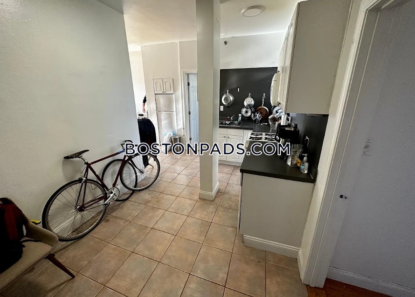 BOSTON - FENWAY/KENMORE - 1 Bed, 1 Bath - Image 6