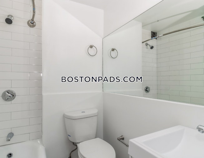 Boston - $2,300+ /mo
