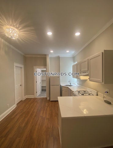 Boston - 2 Beds, 1 Baths