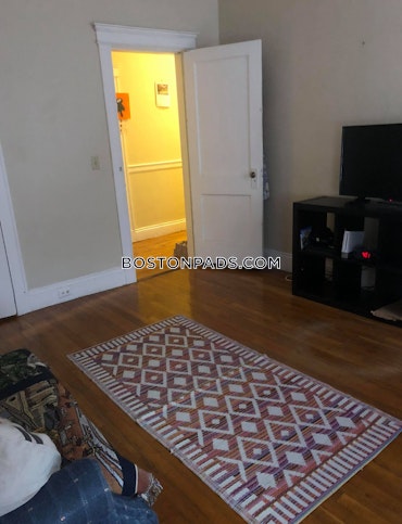 Boston - 2 Beds, 1 Baths