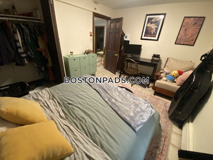 SOMERVILLE - TUFTS - 4 Beds, 2 Baths - Image 38