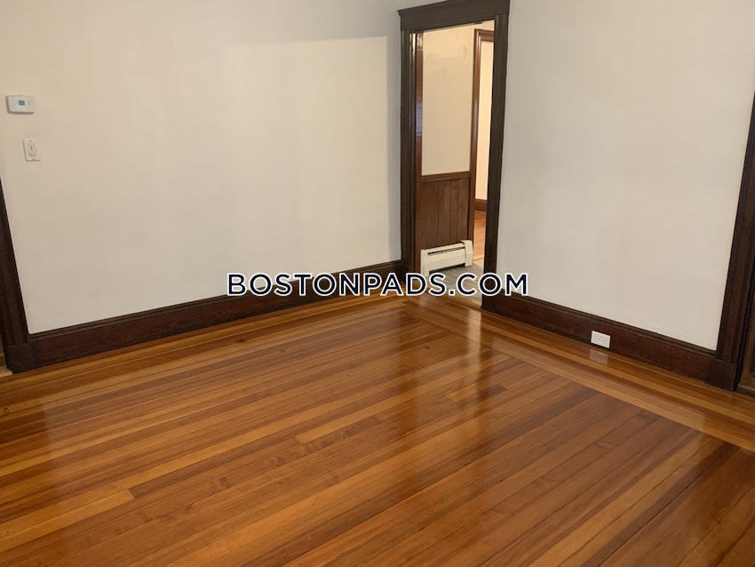 BOSTON - BRIGHTON - OAK SQUARE - 4 Beds, 2 Baths - Image 12