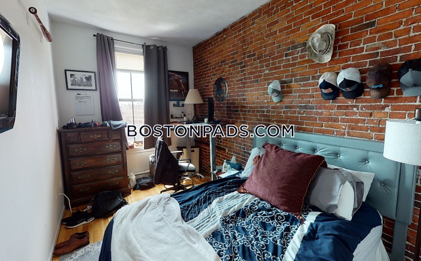 BOSTON - BAY VILLAGE - 3 Beds, 1.5 Baths - Image 8