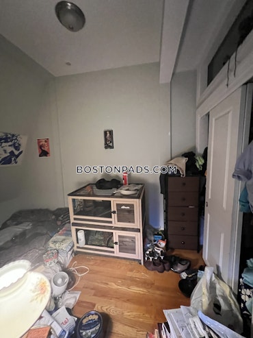 Boston - 4 Beds, 2 Baths