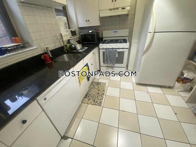 Boston - $4,600+ /mo