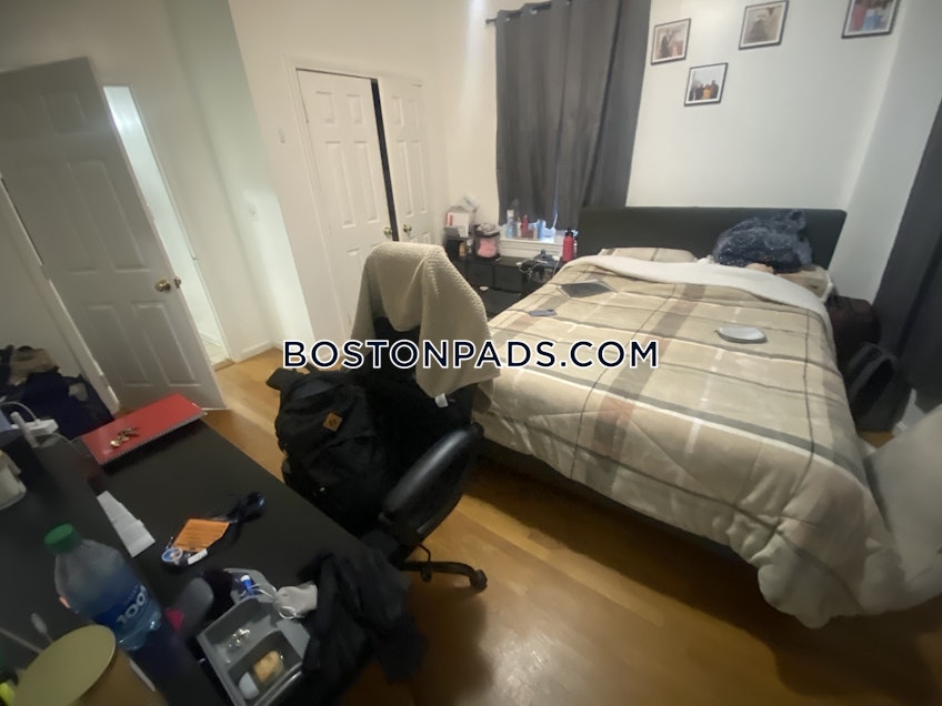 Boston - $4,600+ /month