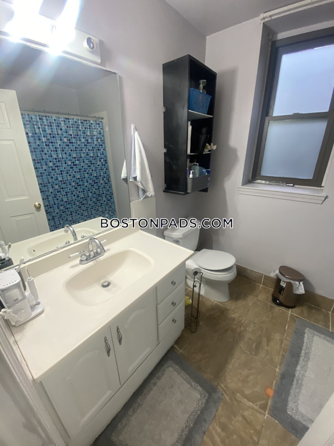 Boston - $4,600+ /mo