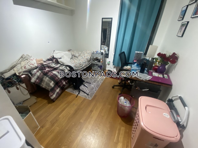 Boston - $4,600+ /mo