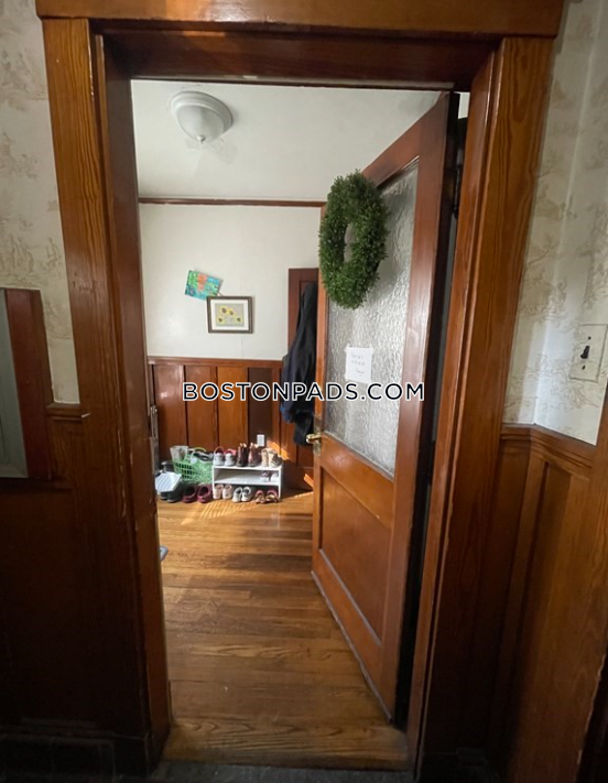 Somerville - 3 Beds, 1 Baths