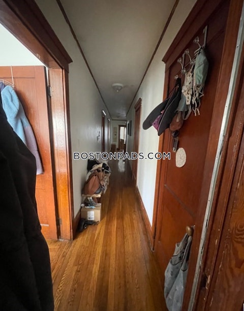 Pinckney St. Somerville photo 12