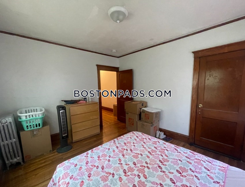 SOMERVILLE - EAST SOMERVILLE - 3 Beds, 1 Bath - Image 2