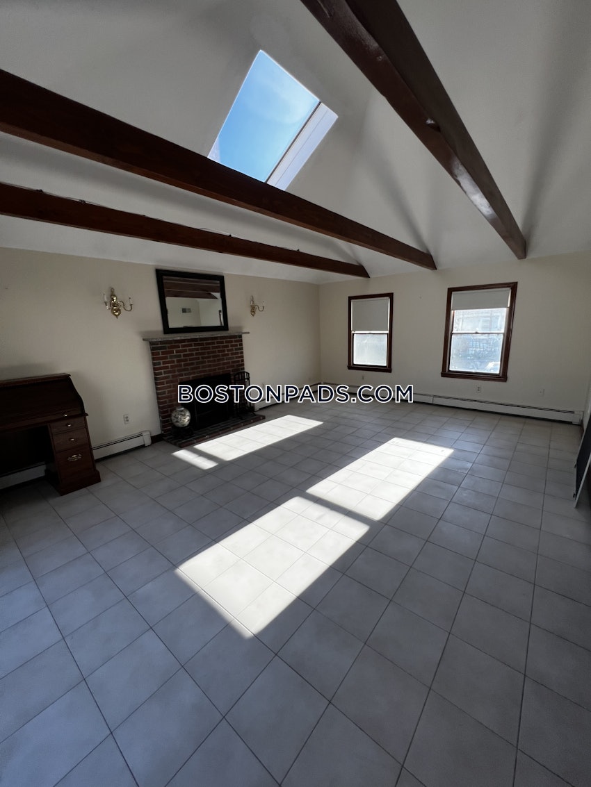 MEDFORD - MEDFORD SQUARE - 4 Beds, 3 Baths - Image 32