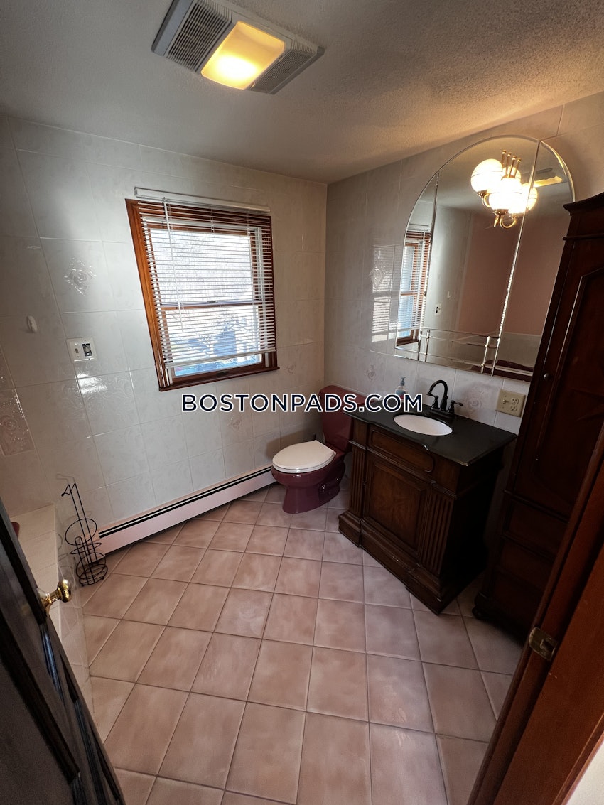 MEDFORD - MEDFORD SQUARE - 4 Beds, 3 Baths - Image 4