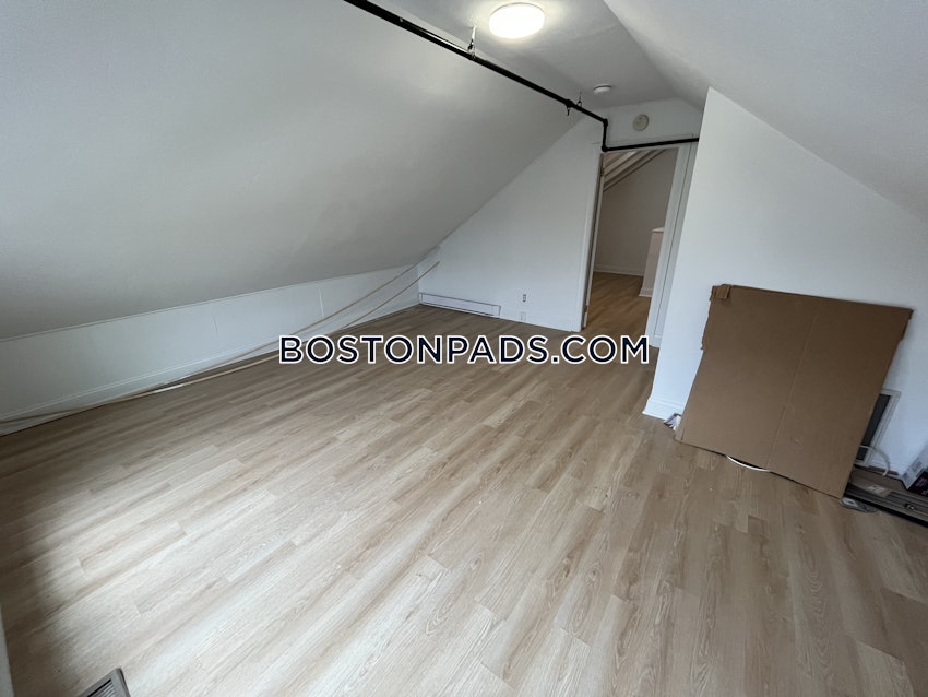 BOSTON - DORCHESTER - NEPONSET - 2 Beds, 1 Bath - Image 3