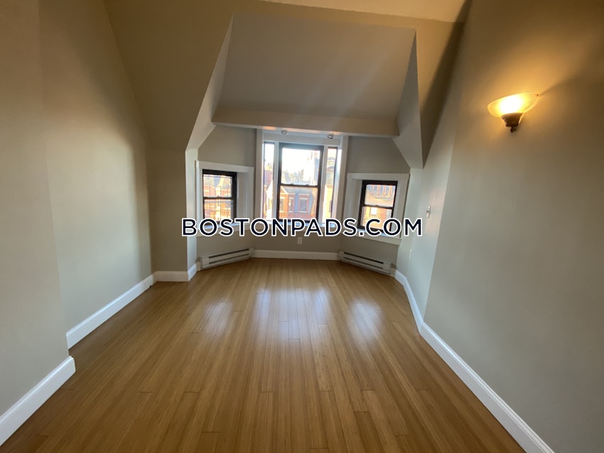 BOSTON - BACK BAY - 1 Bed, 1 Bath - Image 13