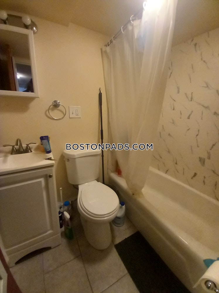 Wait St., Roxbury Crossing