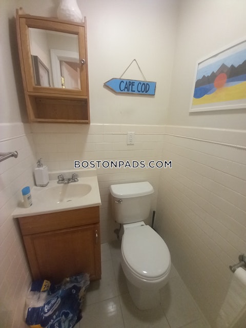 Bay State Rd. Boston photo 22