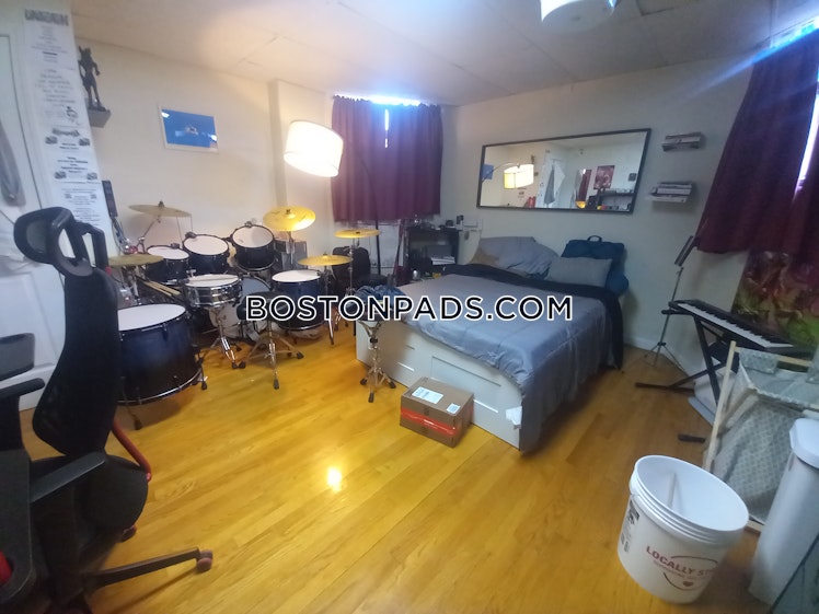 Bay State Rd., Boston