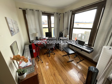 Boston - 2 Beds, 1 Baths