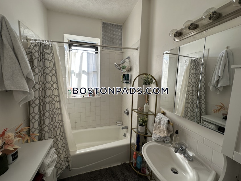 Boston - $3,400+ /month