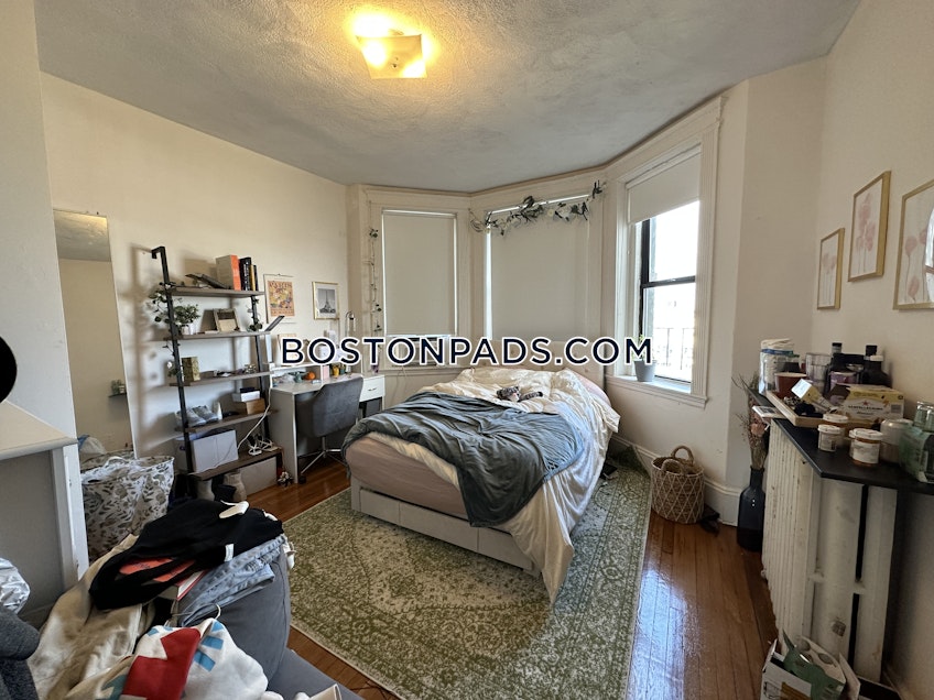 Boston - $3,400+ /month