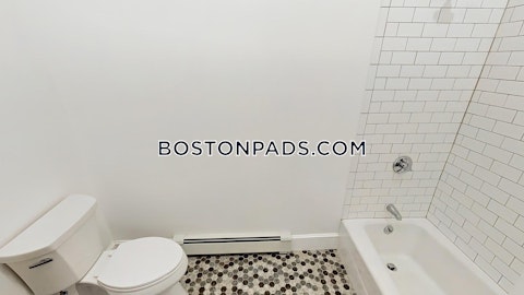 Pratt St. Boston photo 17