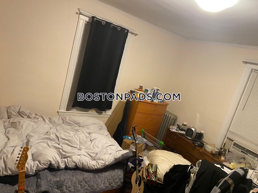 BOSTON - ALLSTON - 3 Beds, 1 Bath - Image 5