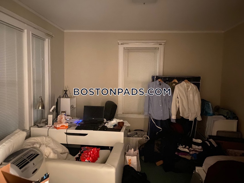 BOSTON - ALLSTON - 3 Beds, 1 Bath - Image 2