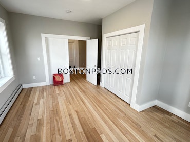 Boston - 5 Beds, 2 Baths