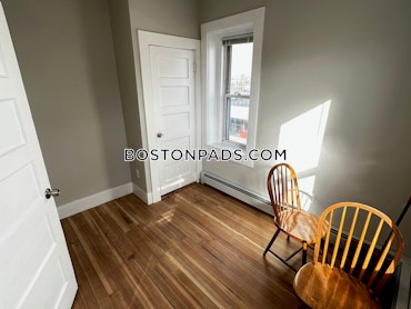 Boston - 5 Beds, 2 Baths