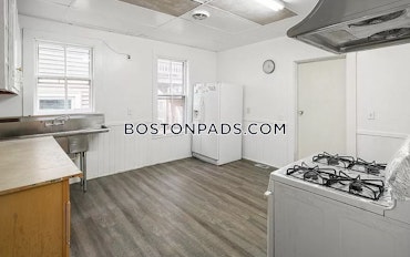 Boston - 5 Beds, 1 Baths