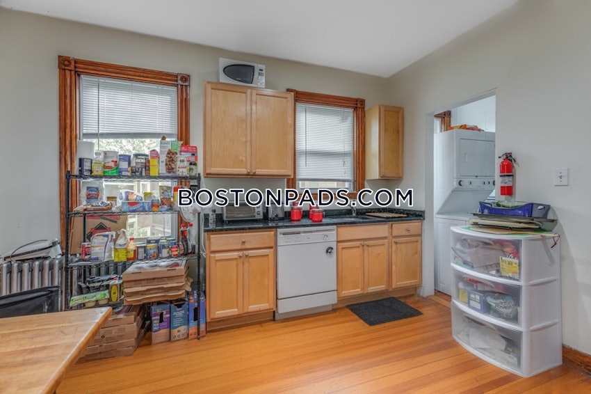 BOSTON - MISSION HILL - 5 Beds, 1 Bath - Image 2