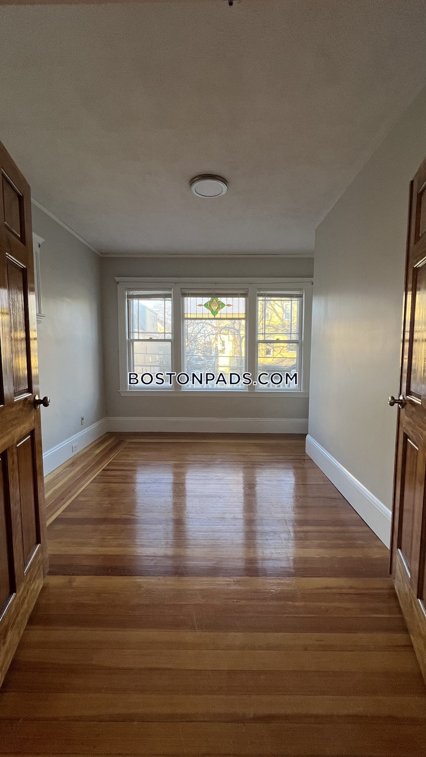 SOMERVILLE - TUFTS - 4 Beds, 1 Bath - Image 11