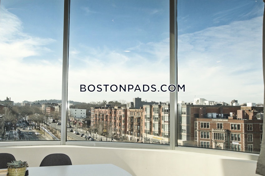 BOSTON - FENWAY/KENMORE - 3 Beds, 2 Baths - Image 7