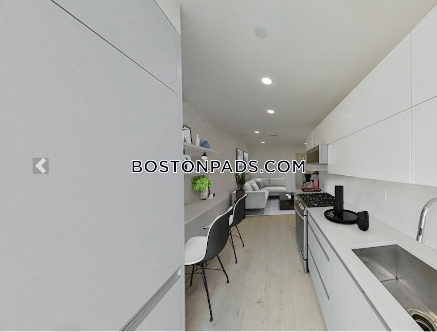 BOSTON - MISSION HILL - 3 Beds, 3 Baths - Image 12