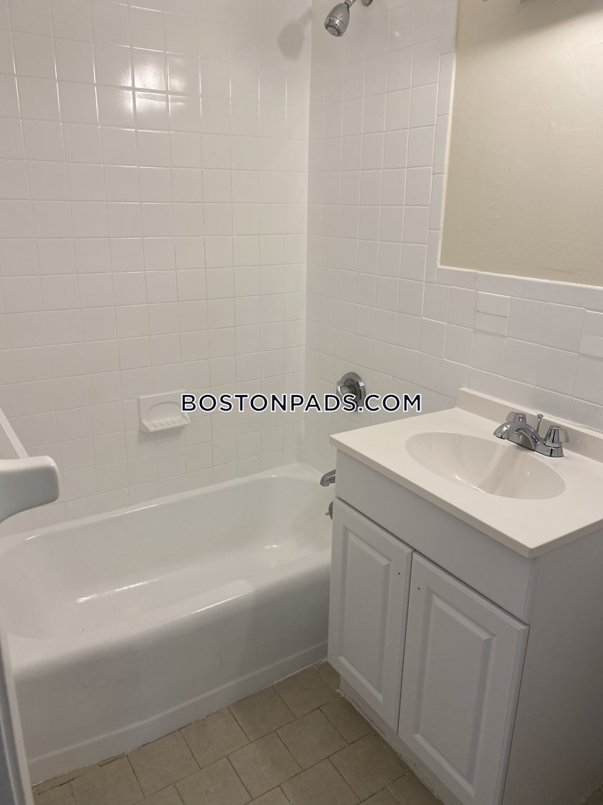 Boston - $2,925+ /month
