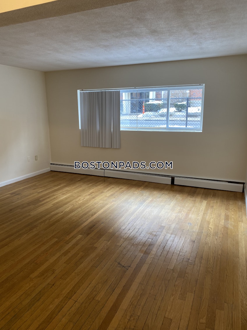 Boston - $2,925+ /month