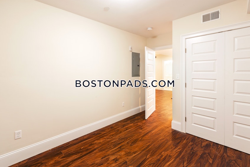 Boston - $5,500+ /month