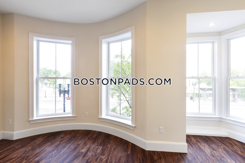 Boston - $5,500+ /month