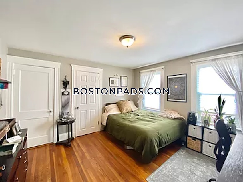 BOSTON - ALLSTON/BRIGHTON BORDER - 3 Beds, 1 Bath - Image 9