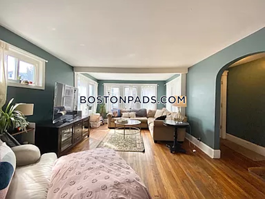 BOSTON - ALLSTON/BRIGHTON BORDER - 3 Beds, 1 Bath - Image 3