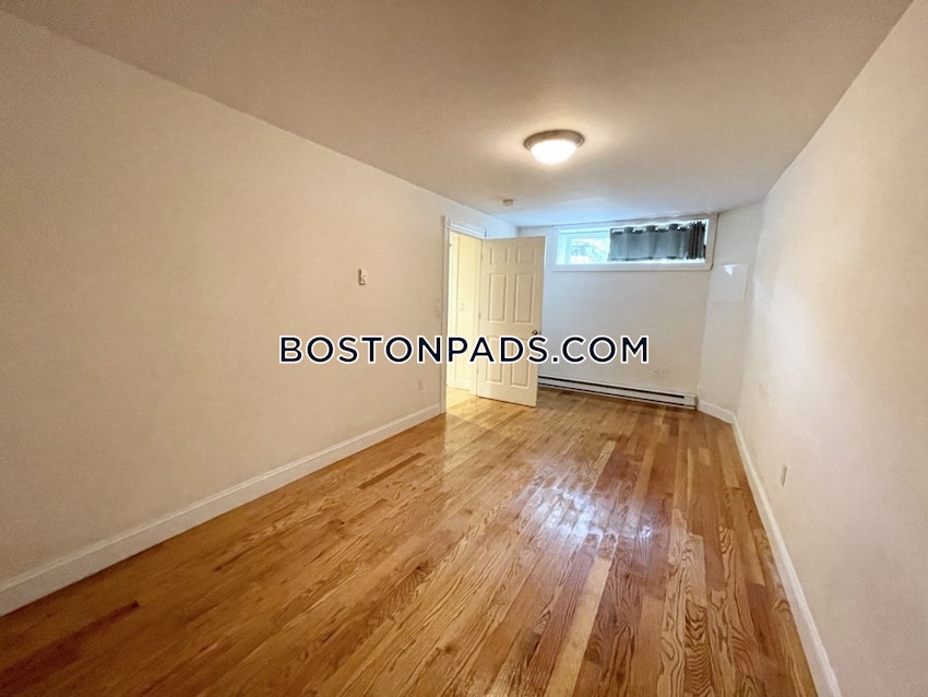 BOSTON - SOUTH BOSTON - WEST SIDE - 5 Beds, 2.5 Baths - Image 8