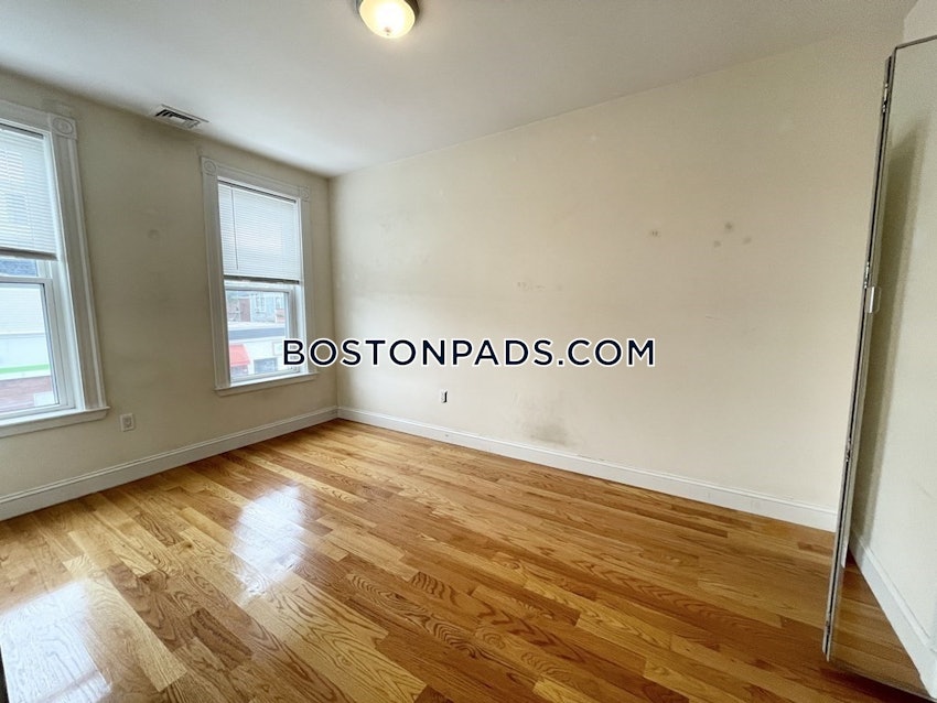 BOSTON - SOUTH BOSTON - WEST SIDE - 5 Beds, 2.5 Baths - Image 7
