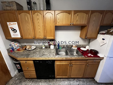 Boston - 3 Beds, 1 Baths